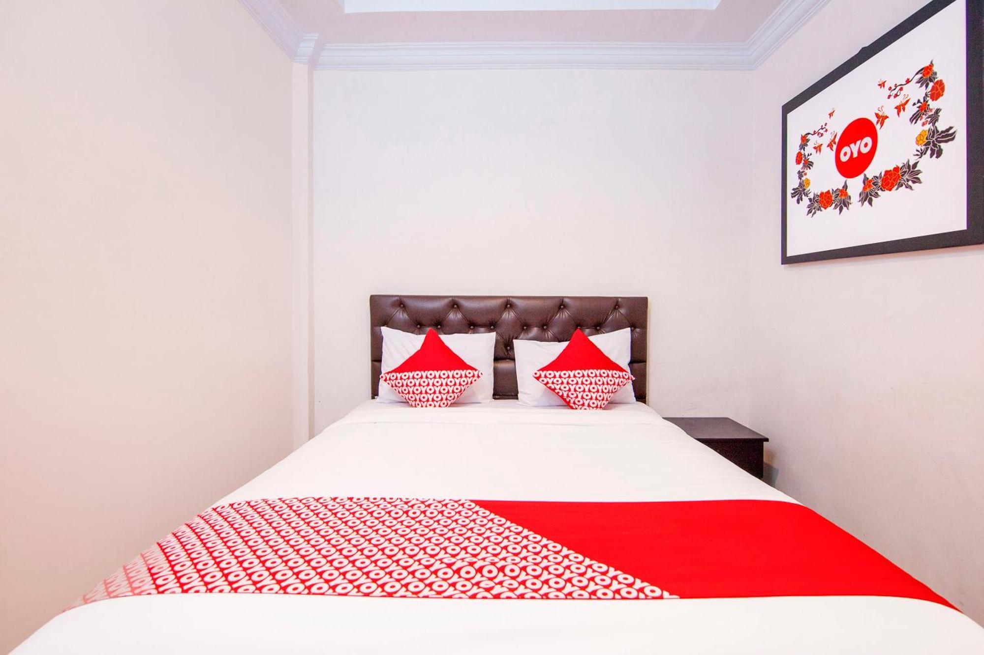 Super Oyo 621 Vania Residence Медан Екстериор снимка